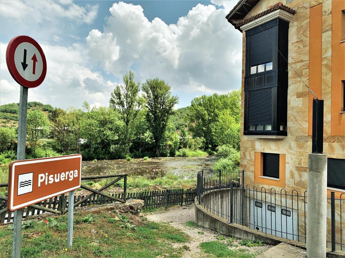 Apartamentos Del Pisuerga Cervera De Pisuerga Exteriör bild