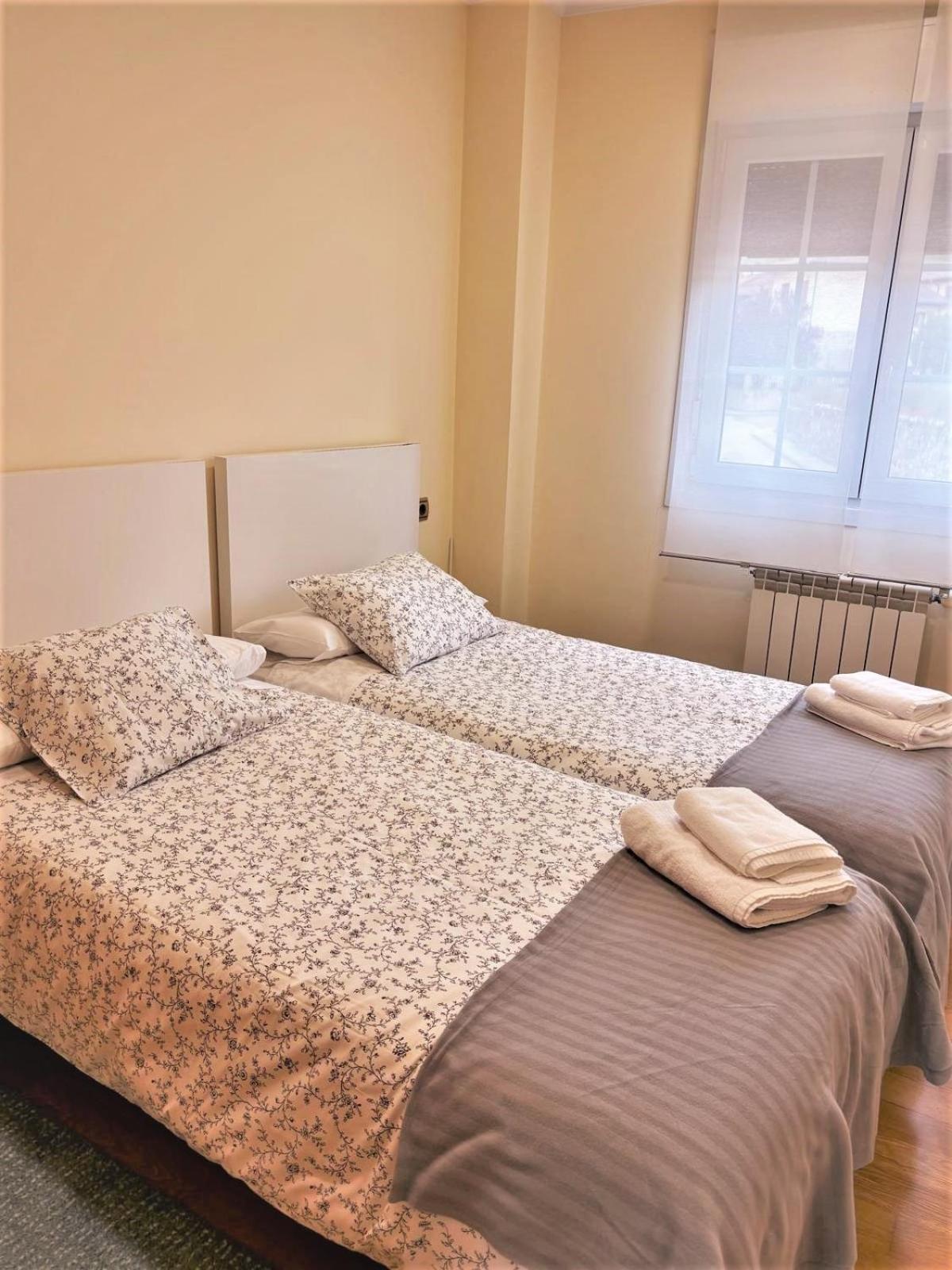 Apartamentos Del Pisuerga Cervera De Pisuerga Exteriör bild